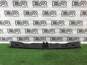 Накладка двери (крышки) багажника Mercedes Benz