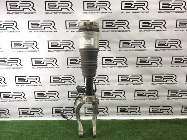 Пневмостойка передняя левая Volvo XC90