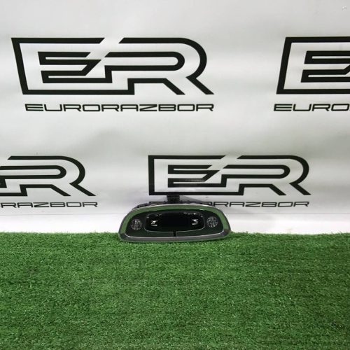 Фонарь потолочный Volvo XC90