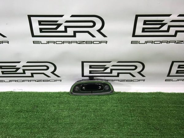 Фонарь потолочный Volvo XC90