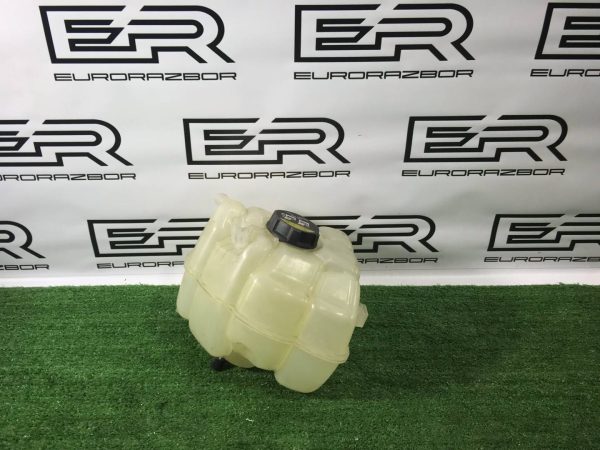 Расширительный бачок Volvo XC90