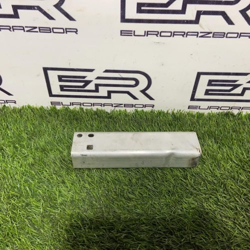 Кронштейн усилителя Mercedes Benz C Class W205