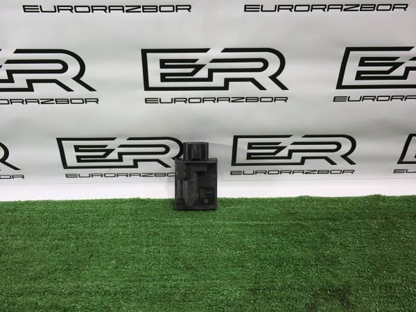 Блок управления топливным насосом Volvo XC90