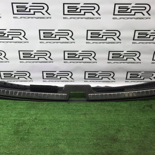 Накладка замка багажника Volvo XC90