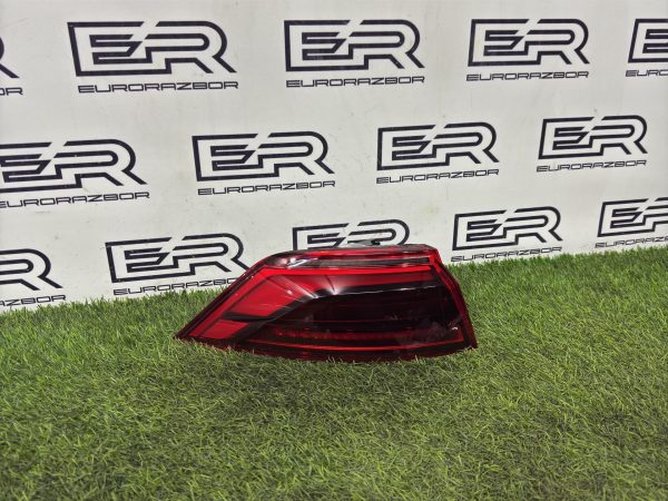 Фонарь задний левый Audi Q8 4M рест