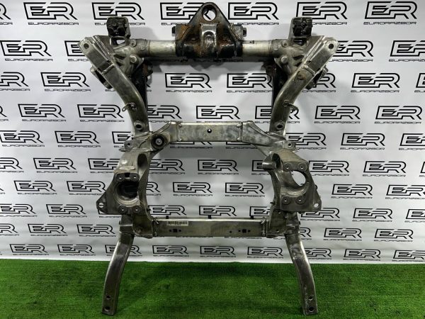 Передний подрамник Range Rover L405