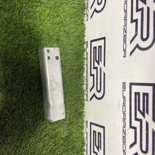 Кронштейн усилителя Mercedes Benz C Class W205