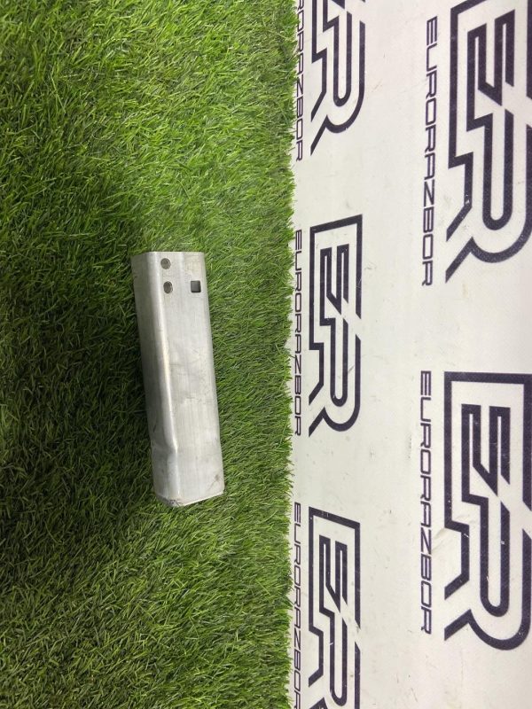 Кронштейн усилителя Mercedes Benz C Class W205