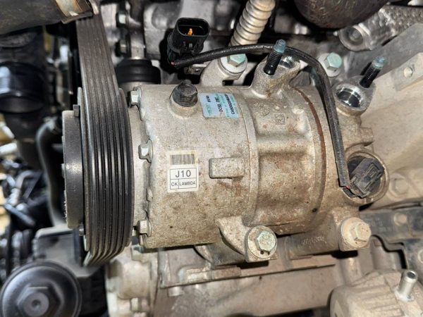 Компрессор кондиционера Kia Stinger GT 3.3