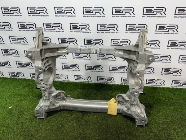 Передний подрамник Mercedes W222 C217 4Matic