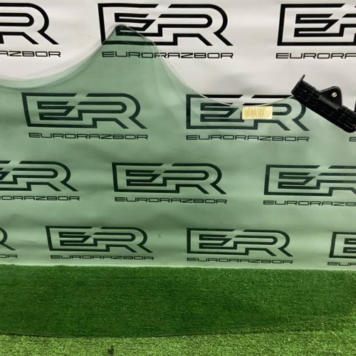 Стекло переднее правое Sportage