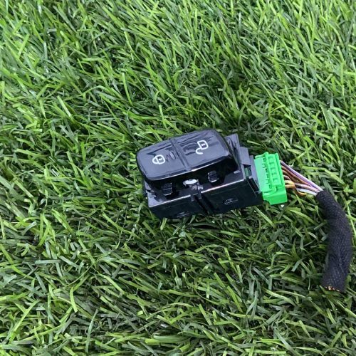 Кнопка центрального замка Volvo XC90