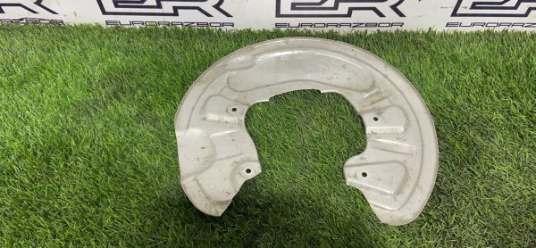 Пыльник тормозного диска левый задний Mercedes V167 C167 X167