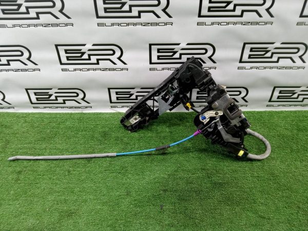 Замок правой двери Mercedes C205 Coupe