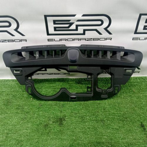 Накладка на торпедо Volvo XC90