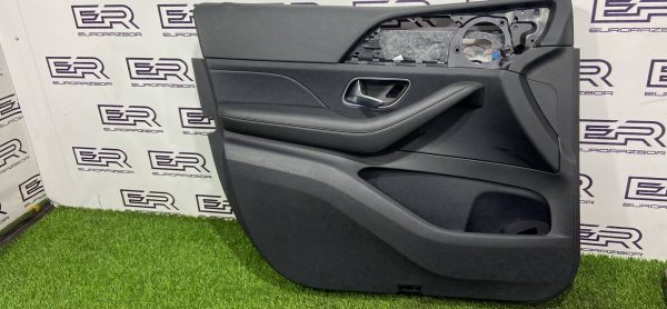 Обшивка двери передняя левая Mercedes V167 C167 X167