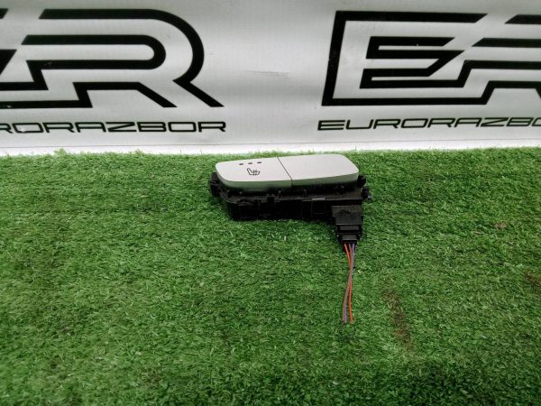 Кнопка обогрева сидений передняя левая Mercedes GL