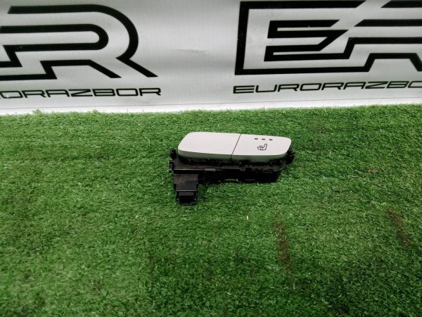 Кнопка обогрева сидений передняя права Mercedes GL