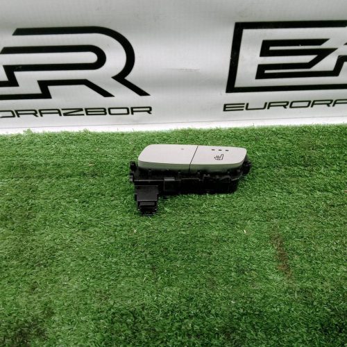 Кнопка обогрева сидений передняя права Mercedes GL