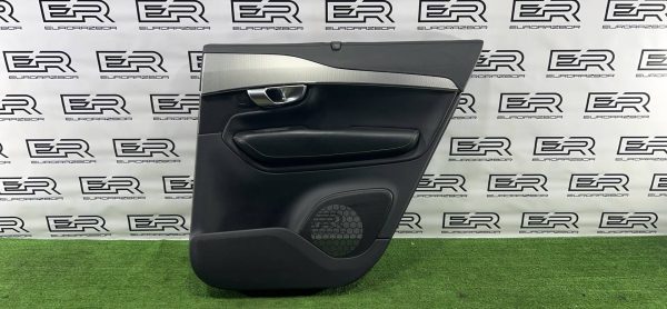 Обшивка двери правой Volvo XC90 2 2018