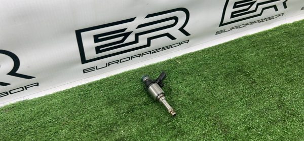 Форсунка топливная VAG 06H906036