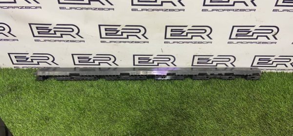 Кронштейн порога задний правый Volvo Хс90