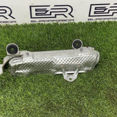 Тепловой экран выпускного коллектора левый для Mercedes Om642