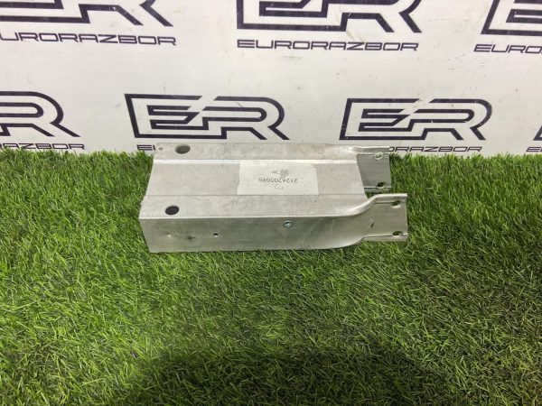 Кронштейн усилителя бампера левый Mercedes Е Class W212