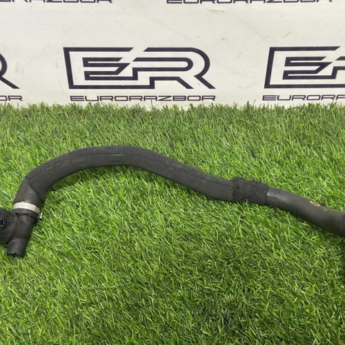 Патрубок системы охлаждения Jaguar F-Pace Х761 Патрубок системы охлаждения Jaguar F Pace Х761