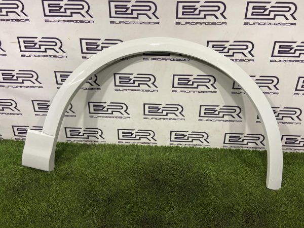 Молдинг крыла передний правый Audi Q7 Q8 4M