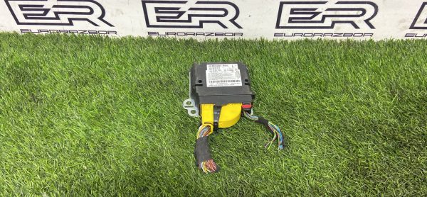 Блок управления подушками безопасности Mercedes GLS X166