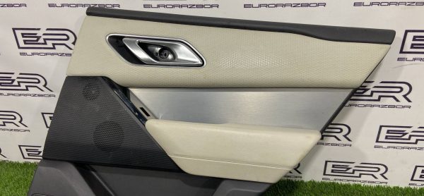Обшивка двери задняя правая Velar L560