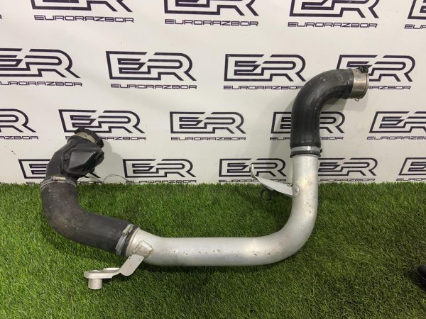 Патрубок интеркулера Volvo XC90