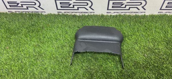 Кожух рулевой колонки Toyota Hilux 8 рест