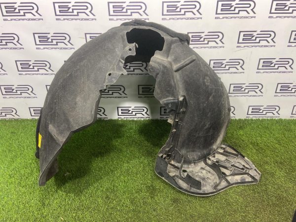 Подкрылок задний правый Audi Q8 4M рест