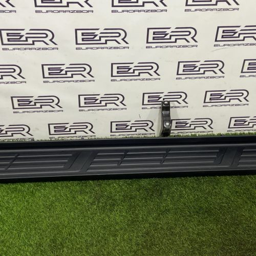 Подножка правая для Toyota Hilux 8 Рест 2023 Подножка правая для Toyota Hilux 8 Рест