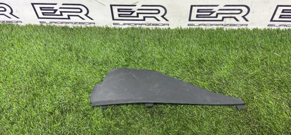 Накладка на торпедо Toyota Hilux 8 рест