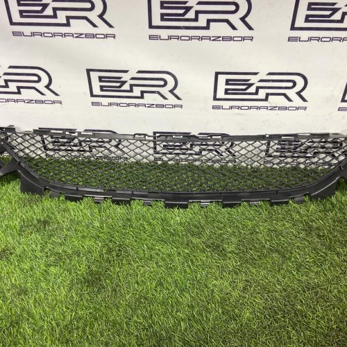 Решётка переднего бампера Mercedes С Class W205