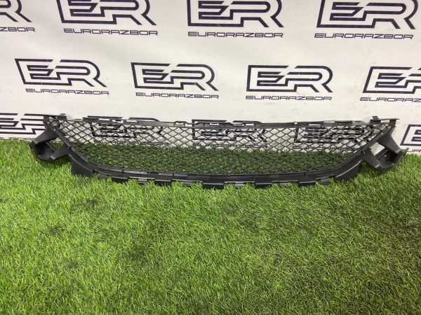 Решётка переднего бампера Mercedes С Class W205