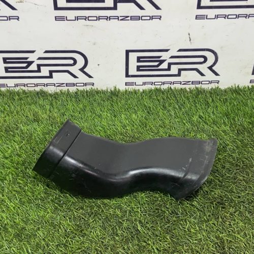 Патрубок воздушного фильтра Volvo XC90