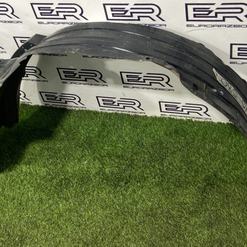 Подкрылок передний правый для Toyota Hilux 8 рест.