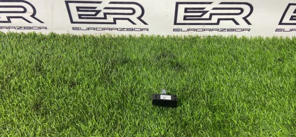 Усилитель антенны Range Rover Velar L560