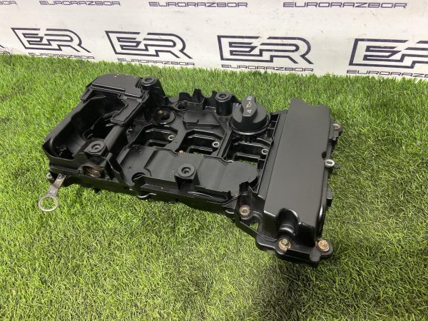 Клапанная крышка Mercedes W204/212 M271