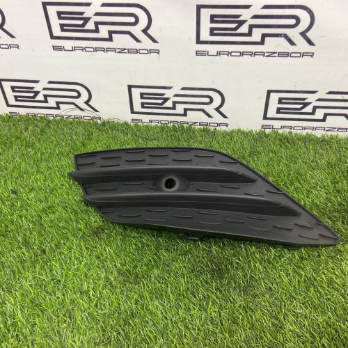 Решетка бампера передняя левая Mercedes Benz Cla W118