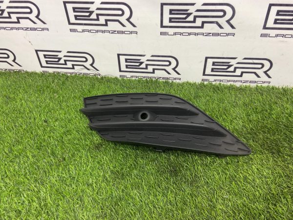 Решетка бампера передняя левая Mercedes Benz Cla W118