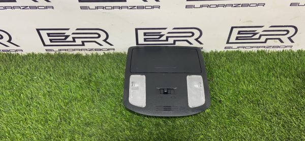 Фонарь салона (плафон) Toyota Hilux 8 Рест