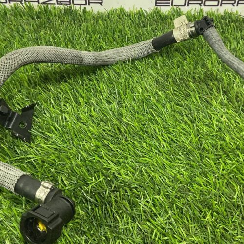 Трубка топливная Land Rover Range Rover Velar L560