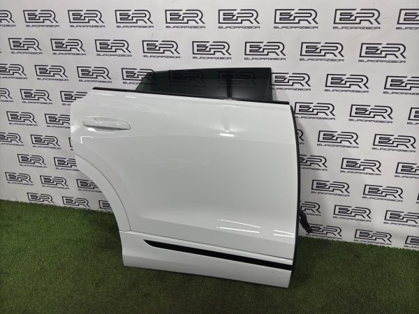 Дверь задняя правая Audi Q8 4M