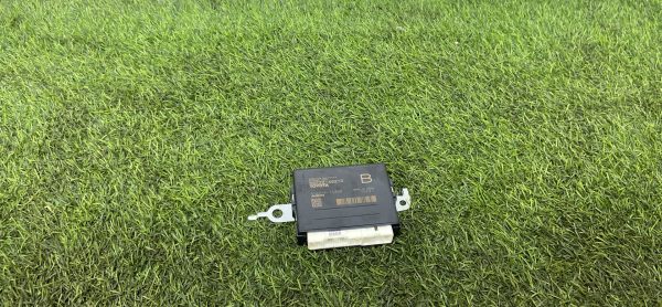 Блок управления крышкой багажника Lexus RX