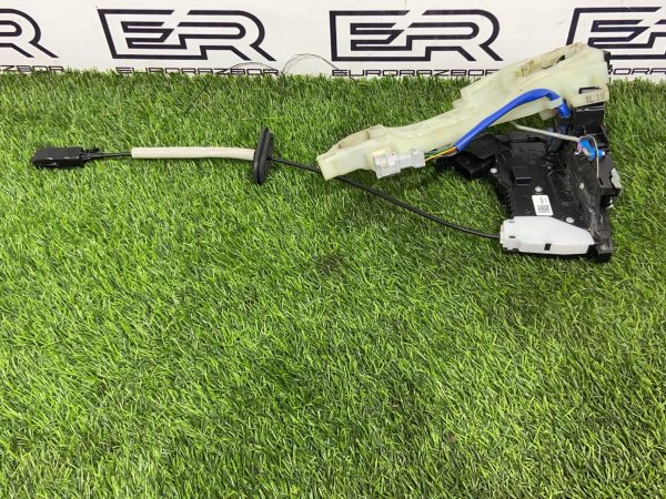 Замок двери передний левый КIA К5